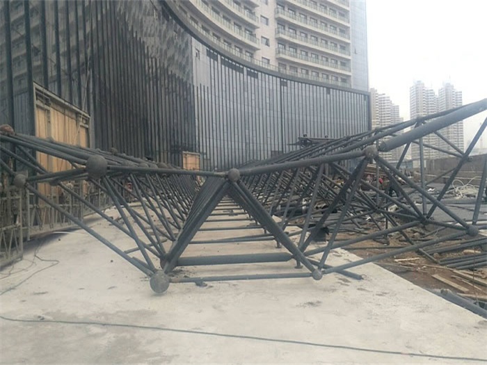 西昌万豪酒店雨棚网架